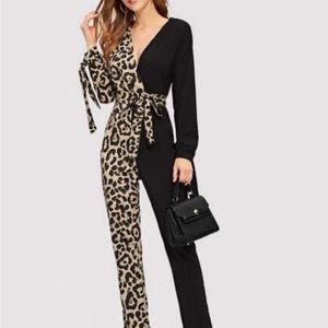 New Leopard Contrast Belted Jumpsuit Size L